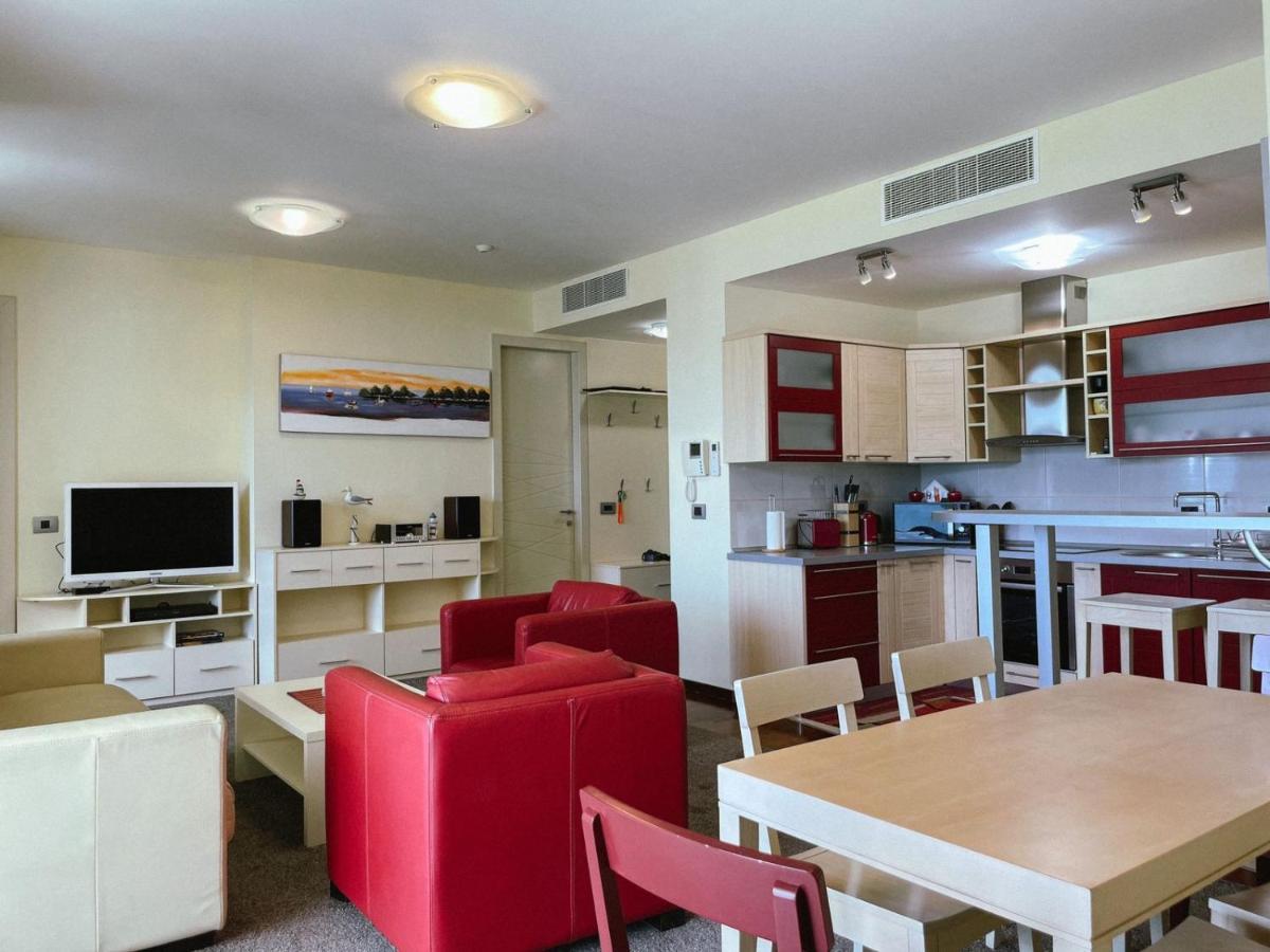 Apartament Oziris *